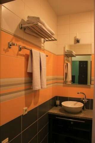 Мини-отель Классики Санкт-Петербург Стандартный трехместный номер-6